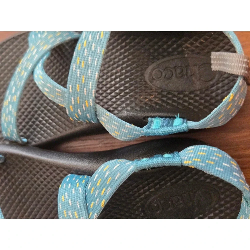 Chaco Kids Z1 Ecotread Blue Yellow Pattern Sport Sandals Size 1Y Kids